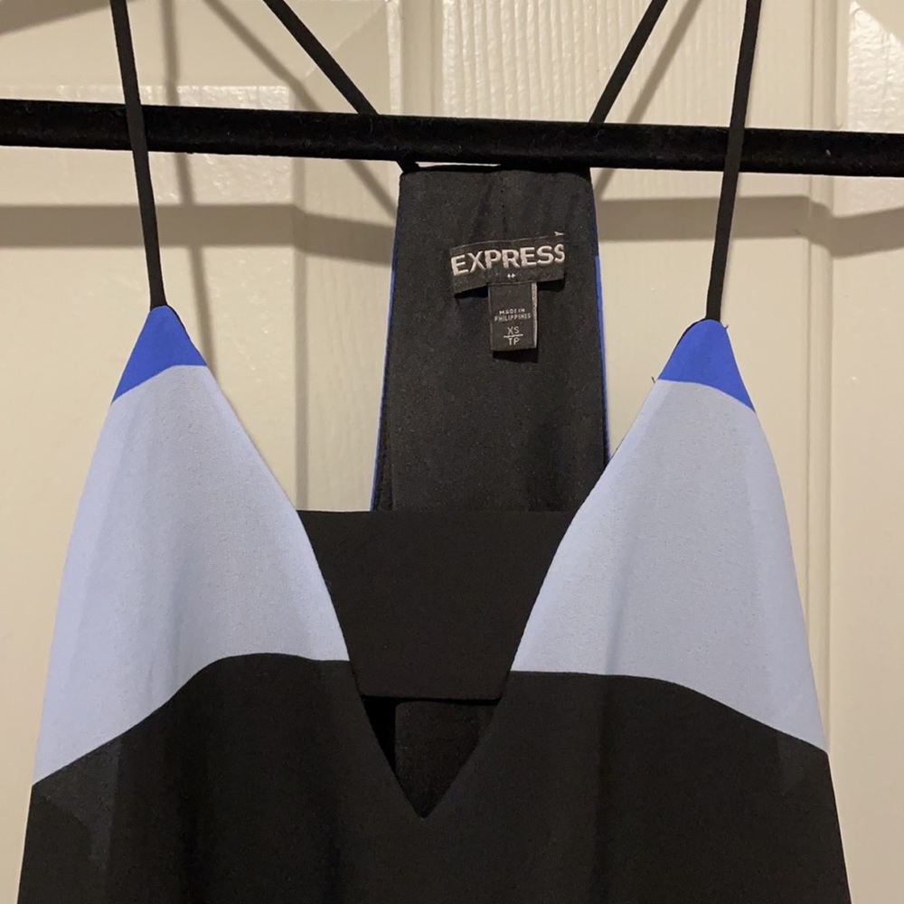 Express Cutout Colorblock Tank Top - Picture 2 of 3
